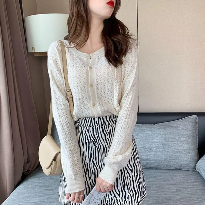 Demure Lazy Vintage Loose Sweater Elegant Tops Western Knitted Cardigan Women Outerwear