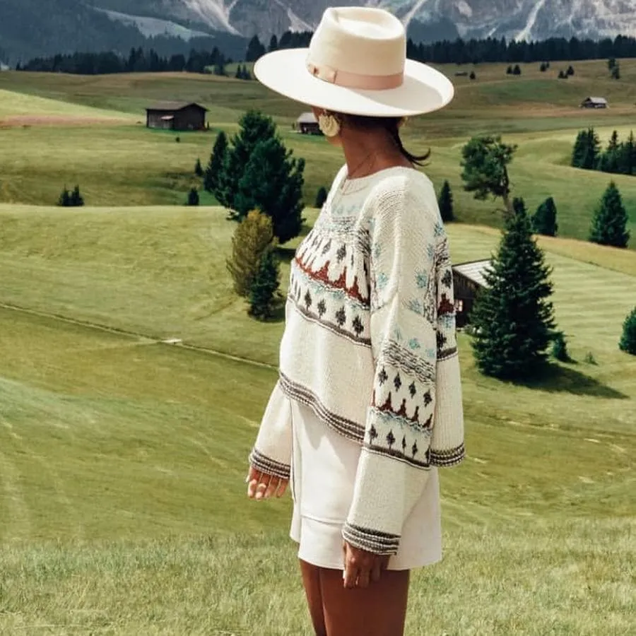 ETHNIC WARM SWEATER