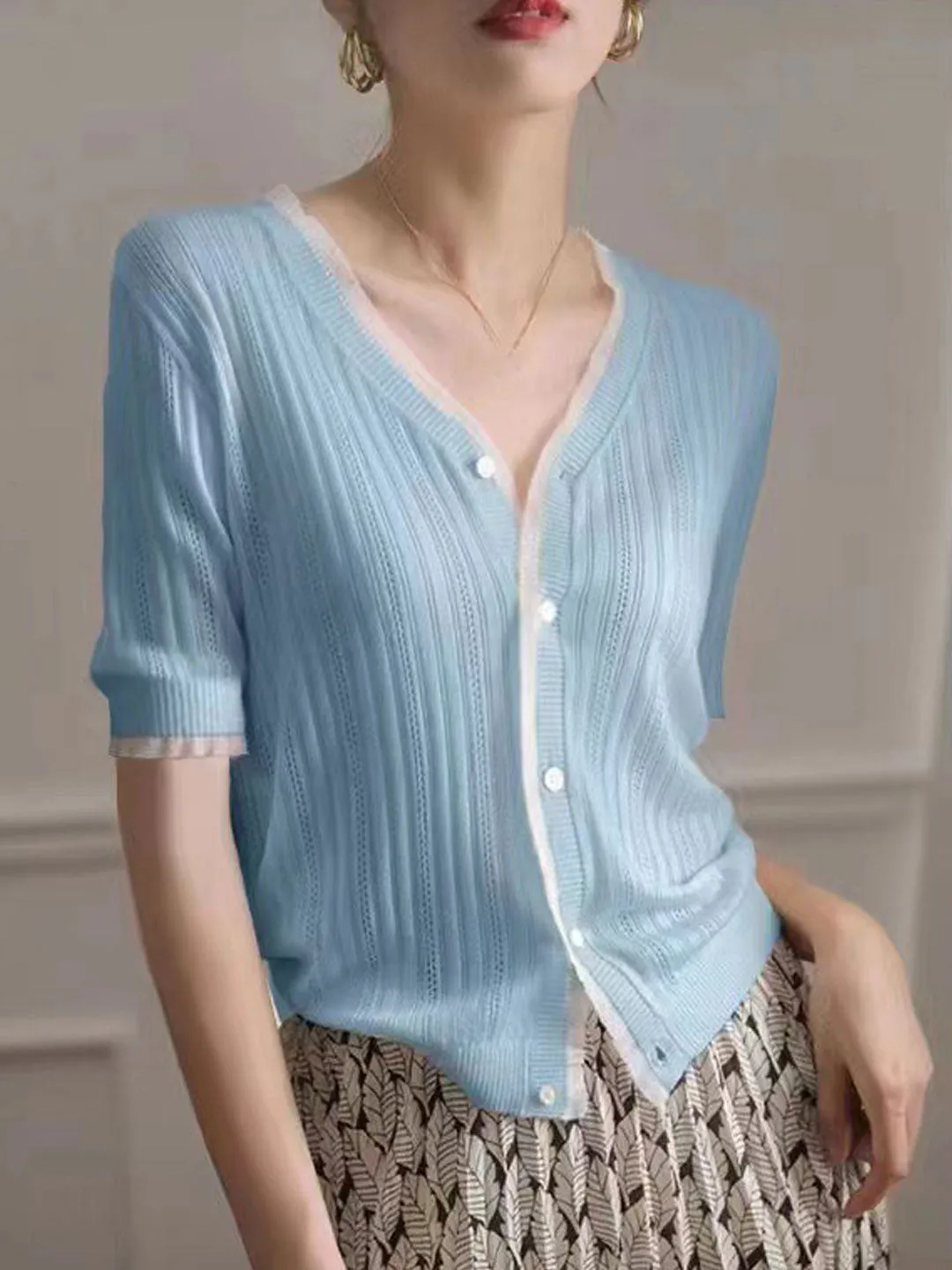 Genesis Elegant V-Neck Lace Stitching Knitted Cardigan-White