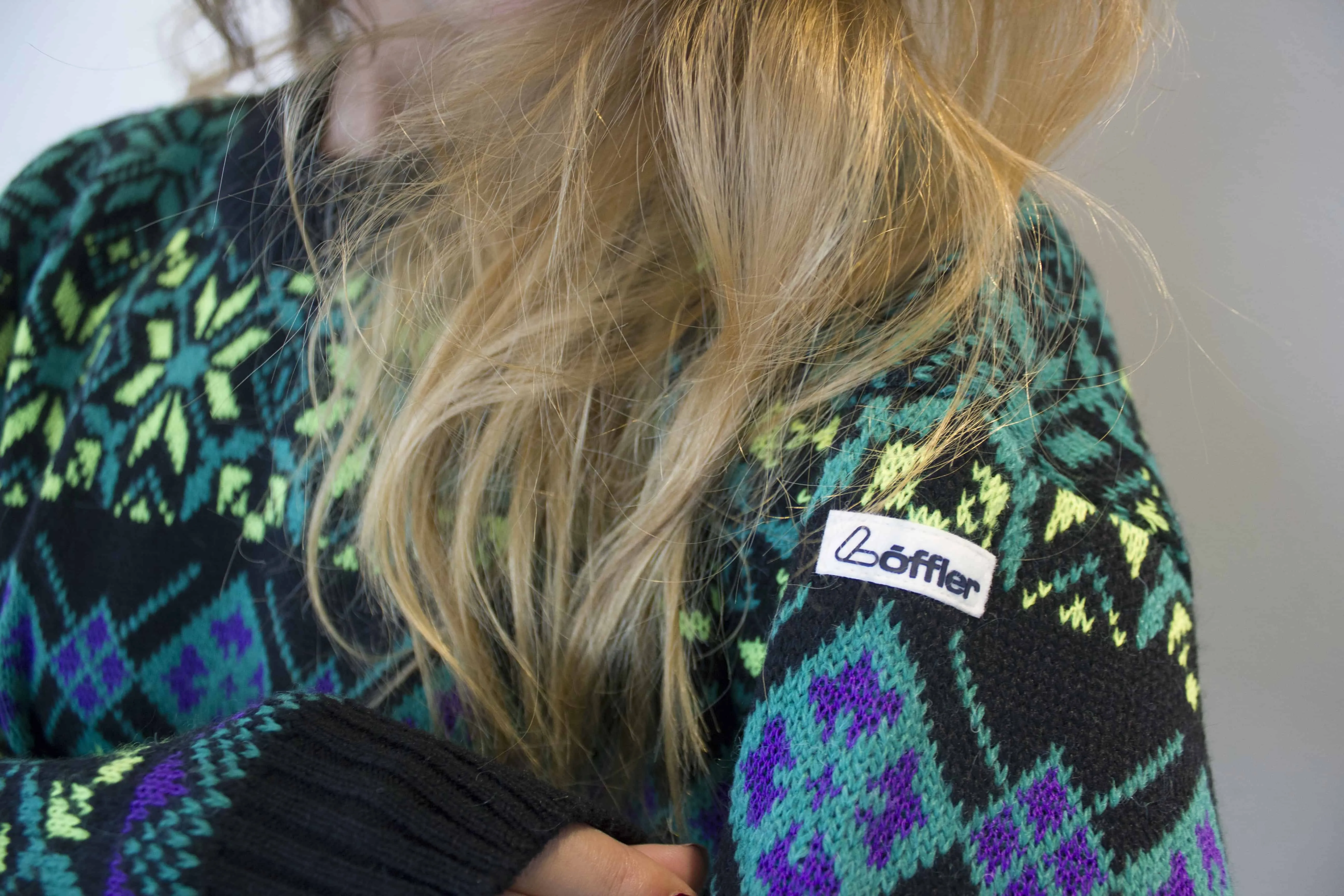 LÖFFLER 90s Neon Pattern Sweater