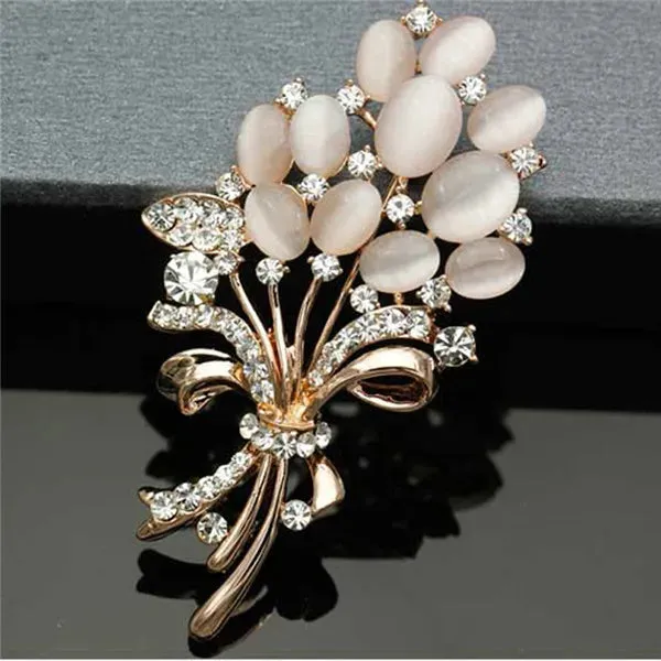 Malin Lace Brooch Pin