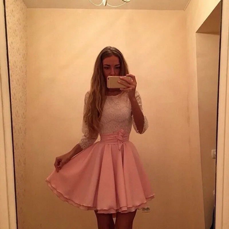Scoop Long Sleeves Lace Patchwork Flared Pleated Short Dress